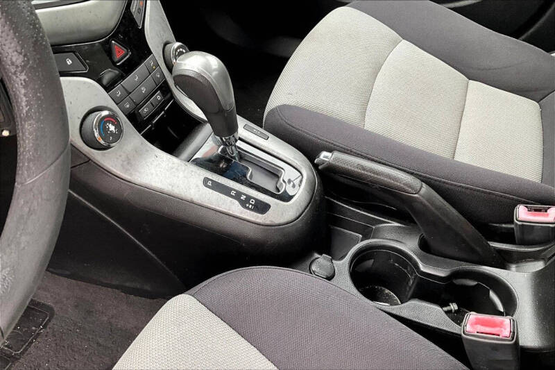 2012 Chevrolet Cruze LS