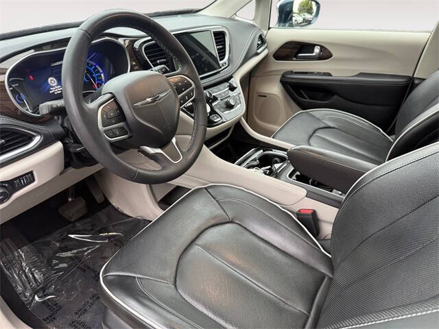 2022 Chrysler Pacifica Hybrid Limited