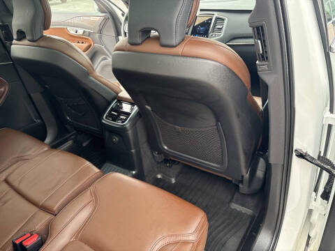 2024 Volvo XC90 Recharge T8 Ultimate Bright Theme 7P