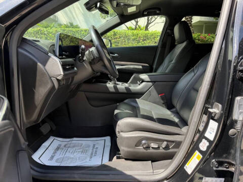 2024 Cadillac XT4 Premium Luxury