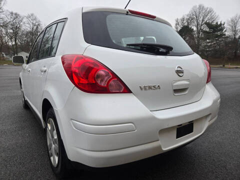 2012 Nissan Versa 1.8 S