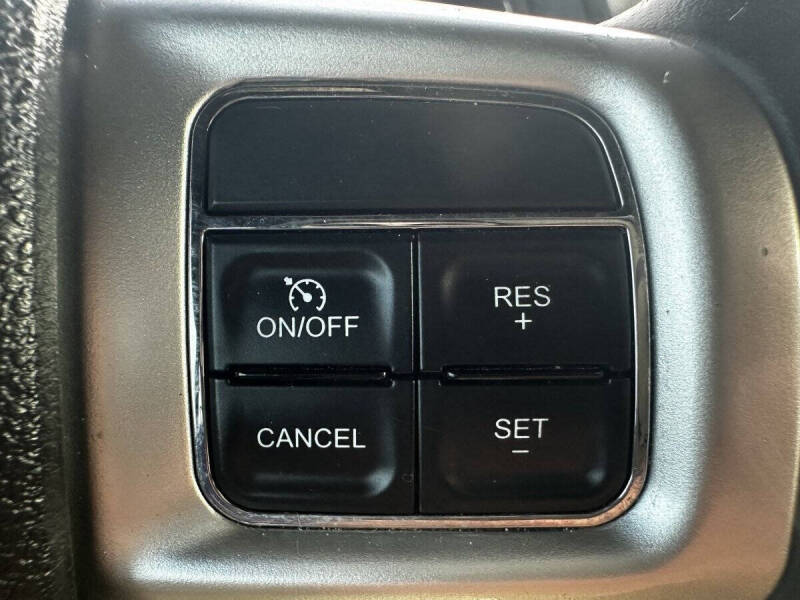 2012 Dodge Challenger SXT