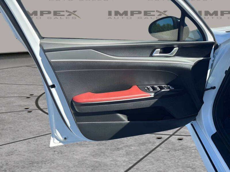 2023 Kia K5