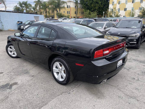 2011 Dodge Charger SE