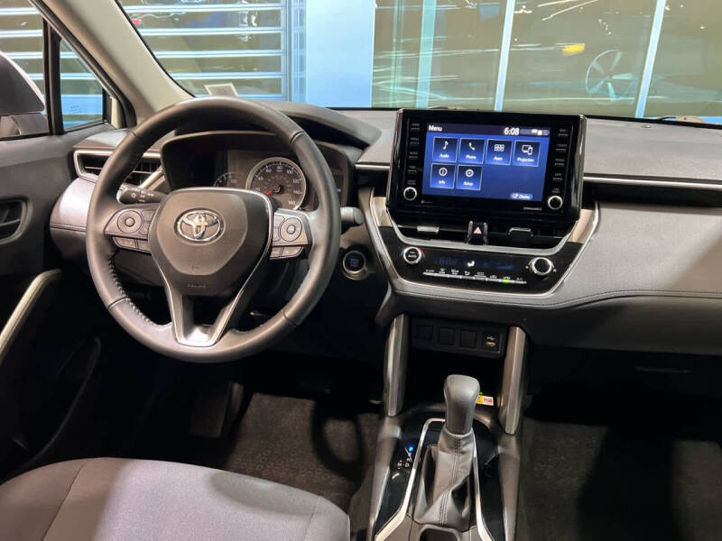 2022 Toyota Corolla Cross LE