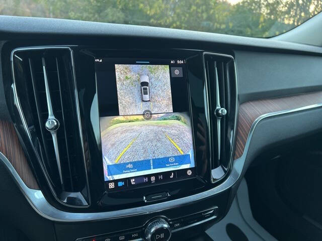 2024 Volvo V60 Cross Country B5 Plus