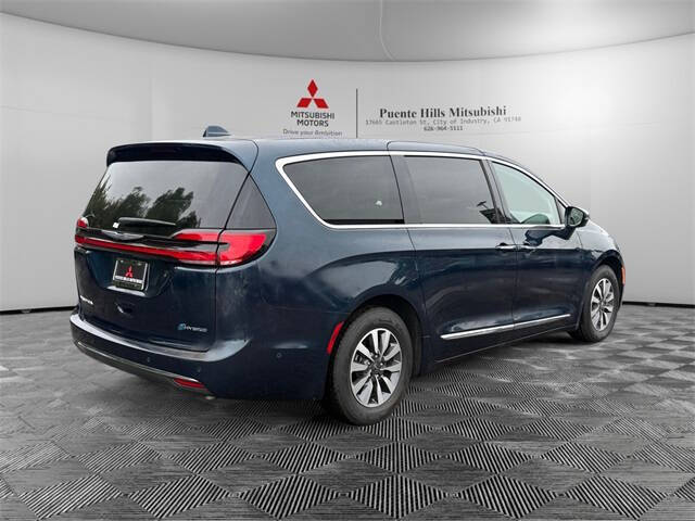2022 Chrysler Pacifica Hybrid Limited