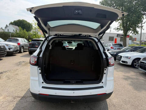 2017 Chevrolet Traverse LT