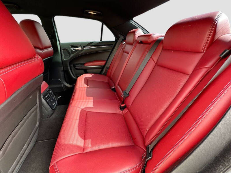 2021 Chrysler 300 S V8