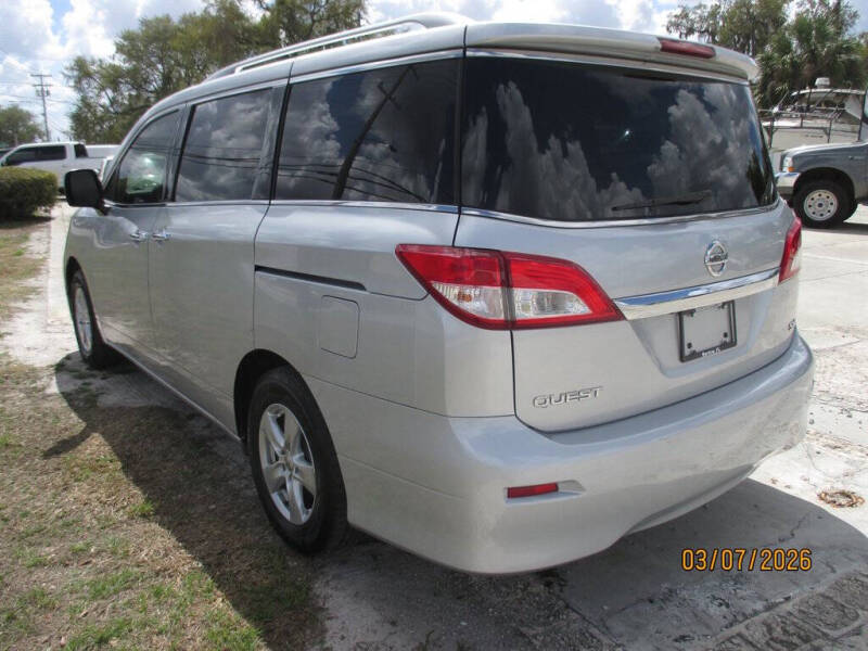 2017 Nissan Quest S