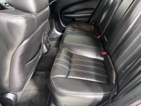 2018 Chrysler 300 S