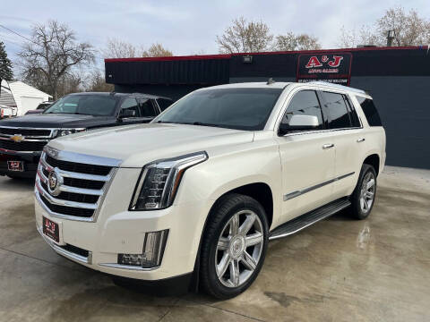2015 Cadillac Escalade for sale at A & J AUTO SALES in Eagle Grove IA