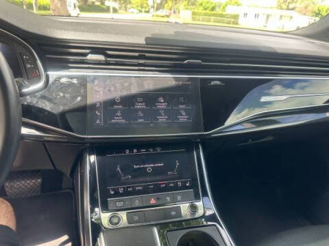 2021 Audi Q8 quattro Premium 55 TFSI