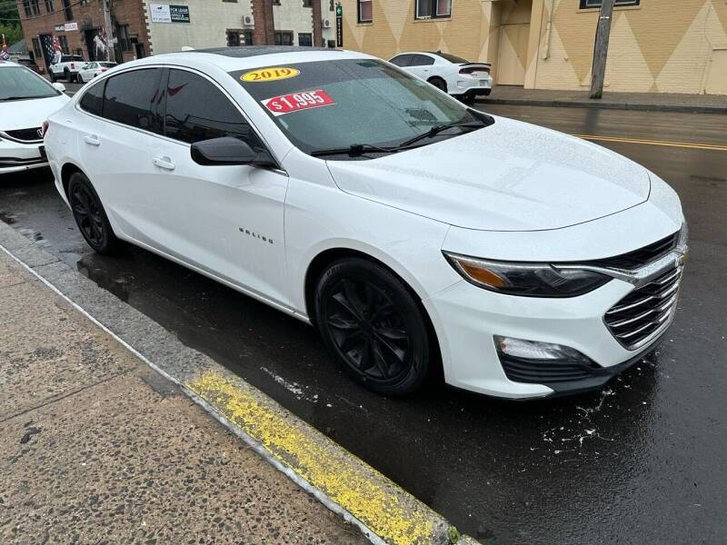 2019 Chevrolet Malibu for sale at Drive Deleon in Yonkers NY