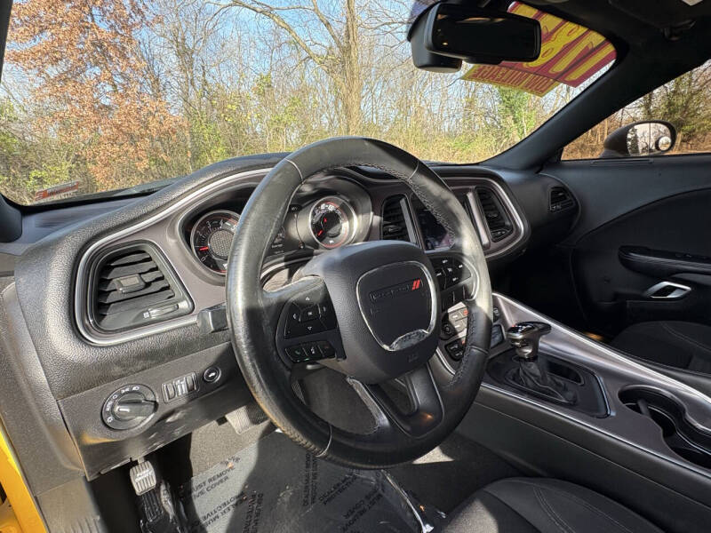 2019 Dodge Challenger SXT