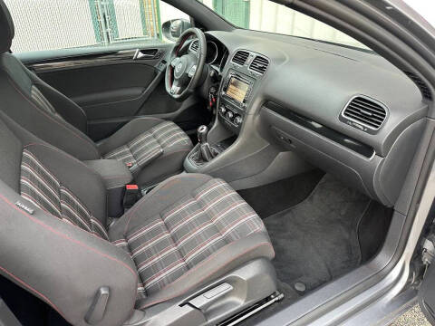 2010 Volkswagen GTI Base PZEV