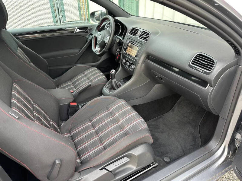 2010 Volkswagen GTI Base PZEV