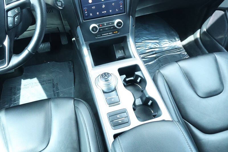 2021 Ford Edge Titanium