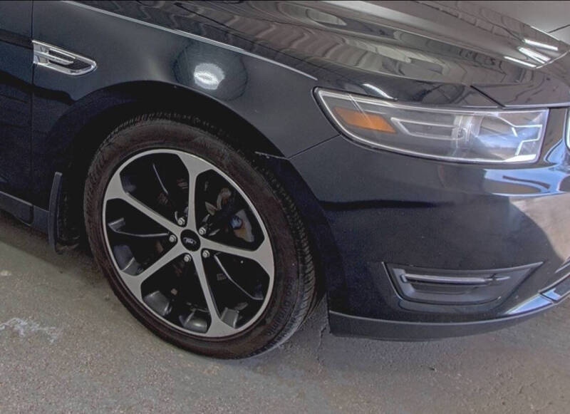 2015 Ford Taurus SEL