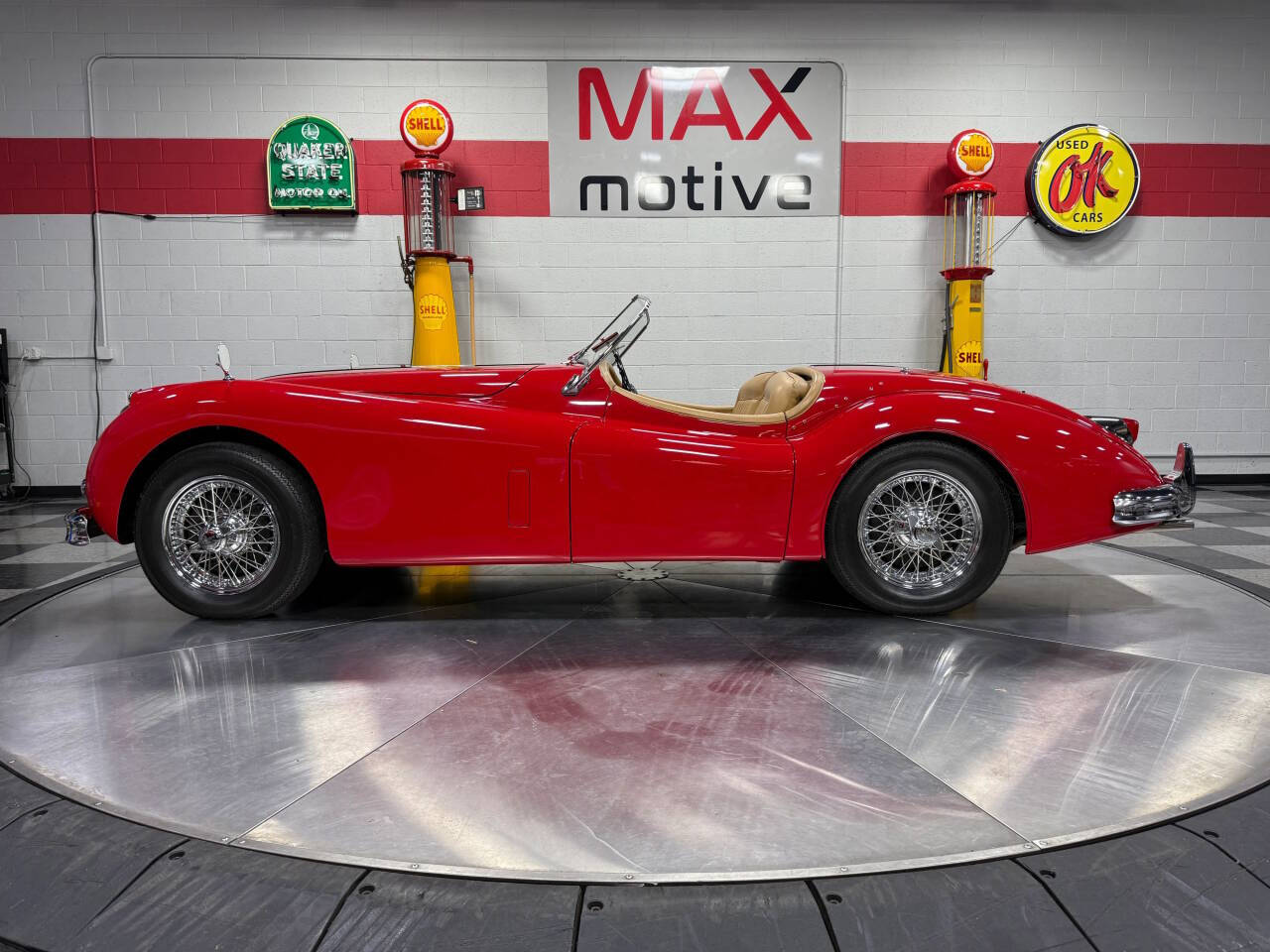 1956 Jaguar XK 140 Roadster 9