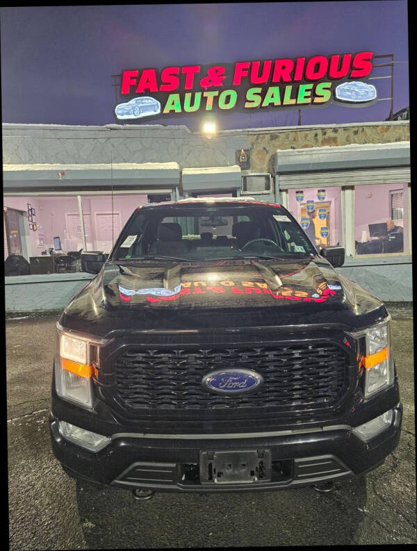 2021 Ford F-150 XL's photo