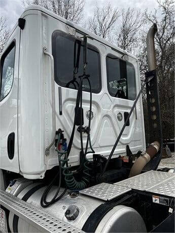 2014 Freightliner Cascadia