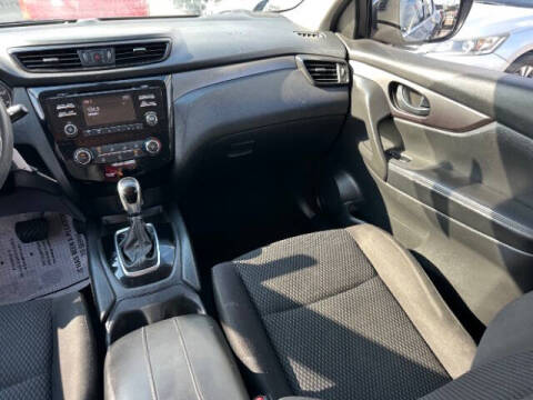 2017 Nissan Rogue Sport S