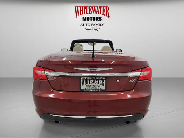 2011 Chrysler 200 Limited
