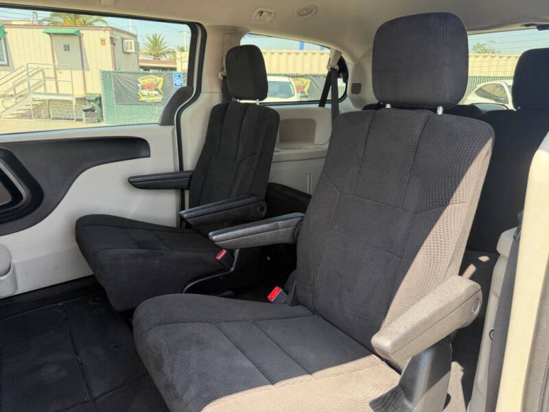 2014 Dodge Grand Caravan SE