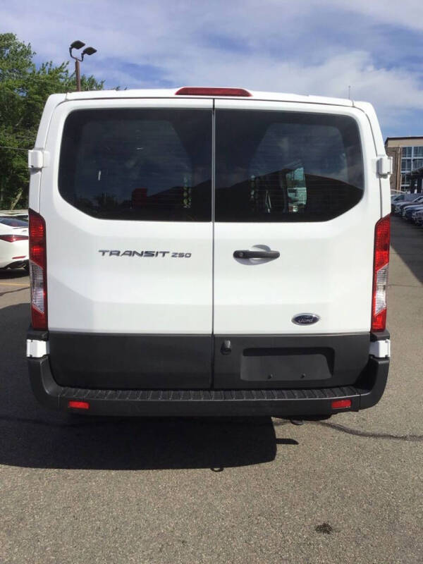 2025 Ford Transit