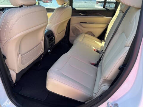 2025 Jeep Grand Cherokee Laredo X