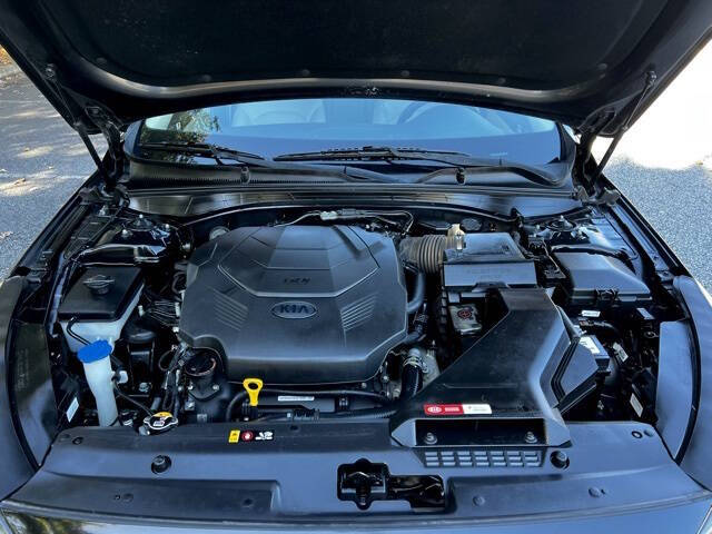 2019 Kia Cadenza Premium