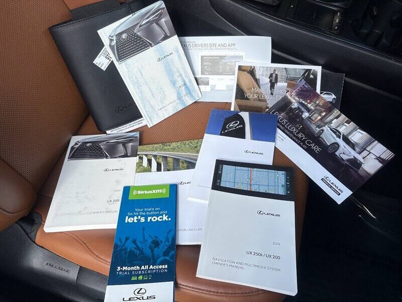 2019 Lexus UX 200