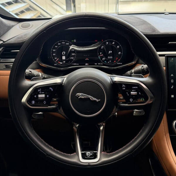 2025 Jaguar F-PACE SVR 575 EDITION