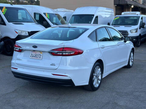 2020 Ford Fusion Hybrid SE