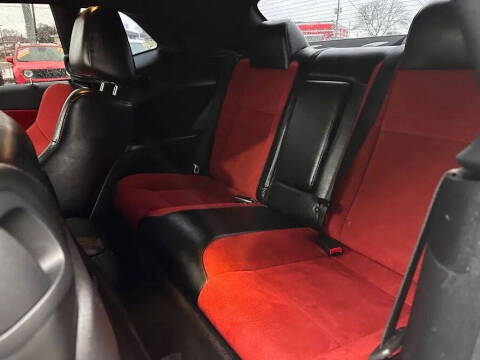 2018 Dodge Challenger 392 HEMI Scat Pack Shaker