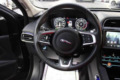 2020 Jaguar F-PACE 30t R-Sport