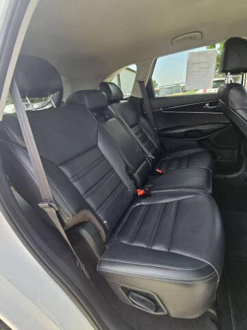 2017 Kia Sorento LX