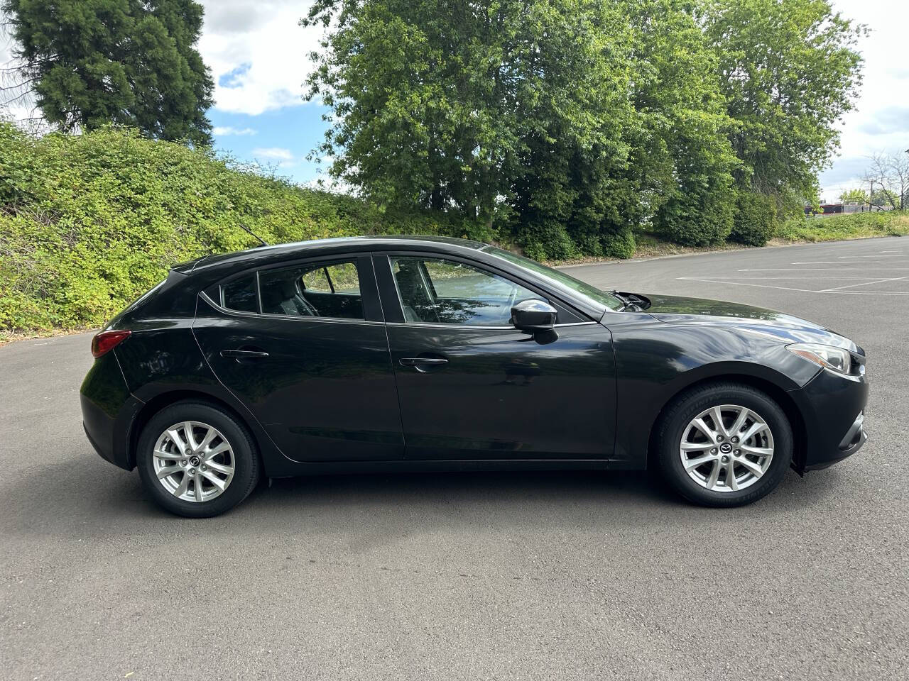 Gray 2014 Mazda Mazda3 i Touring i Touring 4dr Hatchback 6A 2