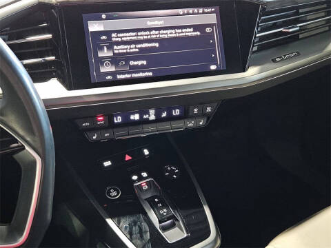 2022 Audi Q4 e-tron quattro Premium 50