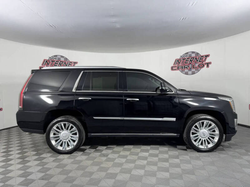 2016 Cadillac Escalade Platinum