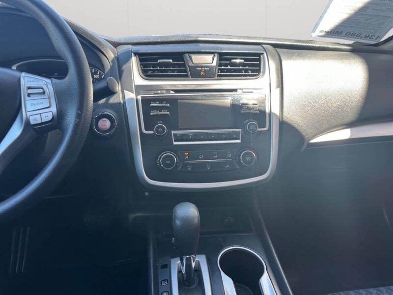 2017 Nissan Altima 2.5 SV