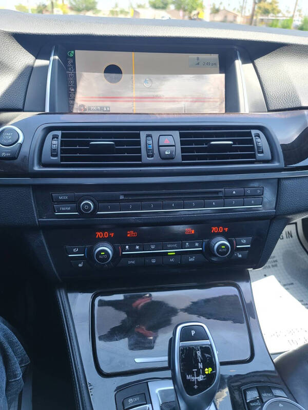 2016 BMW 5 Series 528i