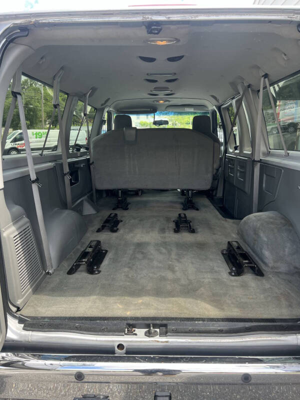 2013 Ford E-Series E-350 SD XLT