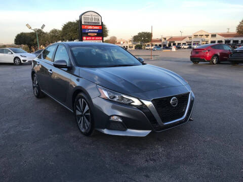 2021 Nissan Altima 2.5 SV