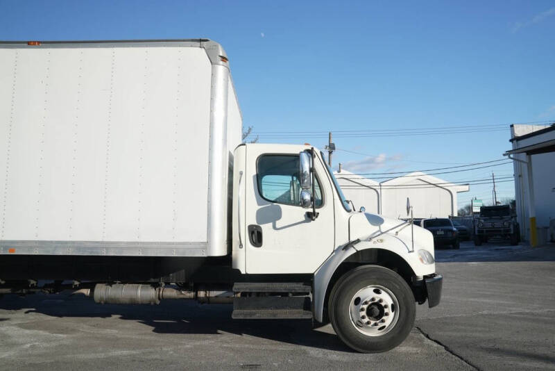 2015 Freightliner M2 106