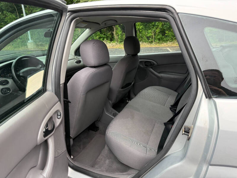 2004 Ford Focus ZX5