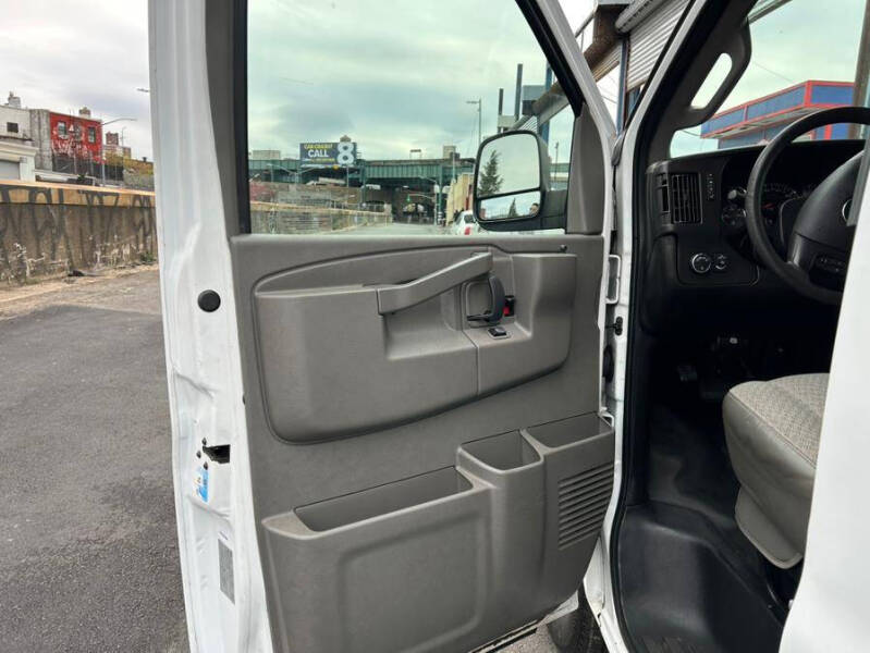 2016 Chevrolet Express 2500