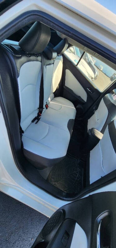 2019 Toyota Prius XLE AWD-e