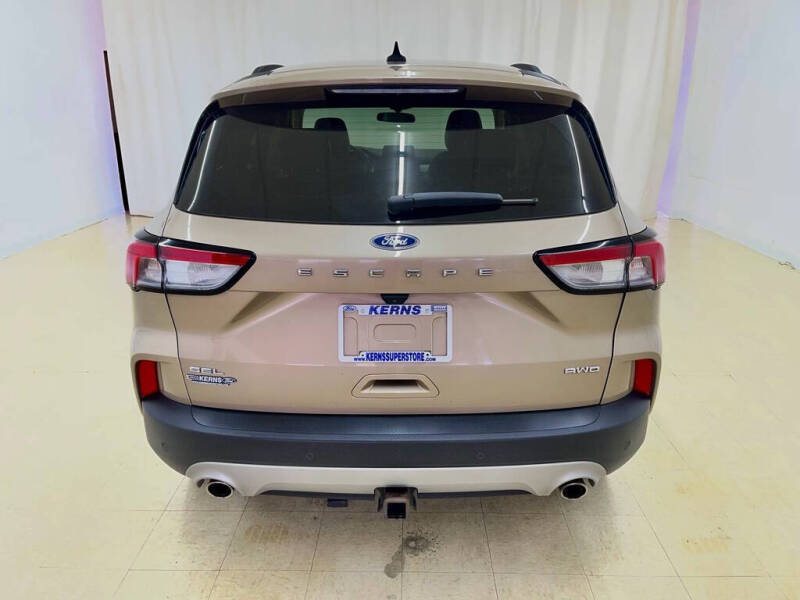 2020 Ford Escape SEL